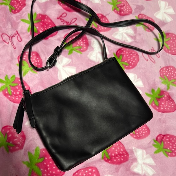 Fiorelli Floral Black Crossbody Bag - Picture 5 of 10